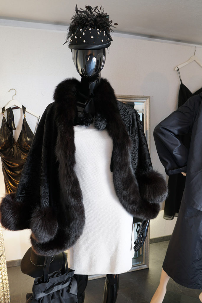 Golder Moden second hand couture